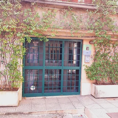 Mini Indipendente アパート *